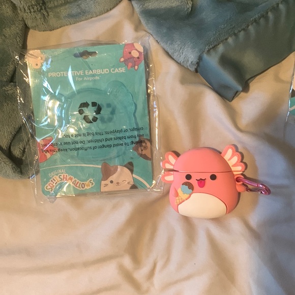 Archie the axolotl squishmallow airpod case NWT still sealed - Picture 2 of 9